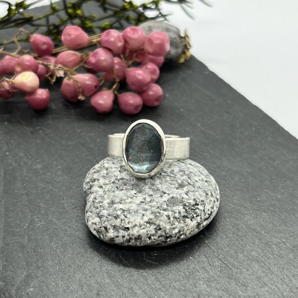 Lorrisilver Jewellery Moss aquamarine ring on slate tile